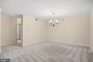 19385 Cypress Ridge Terrace, Leesburg, VA 20176 - Photo 23