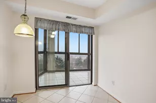 19385 Cypress Ridge Terrace, Leesburg, VA 20176 - Photo 13