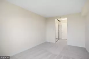 19385 Cypress Ridge Terrace, Leesburg, VA 20176 - Photo 39