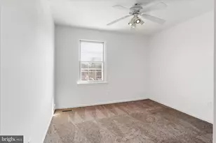1041 Brixton Ct, Sterling, VA 20164 - Photo 29