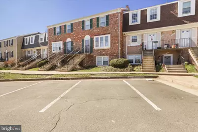 1041 Brixton Court, Sterling, VA 20164 - Photo 5