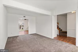 1041 Brixton Ct, Sterling, VA 20164 - Photo 9