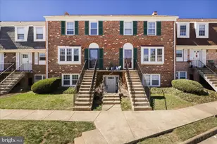 1041 Brixton Ct, Sterling, VA 20164 - Photo 3