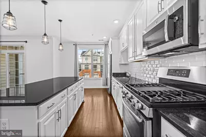 23276 Southdown Manor Terrace #115, Ashburn, VA 20148 - Photo 7