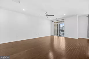 23276 Southdown Manor Terrace, Ashburn, VA 20148 - Photo 11