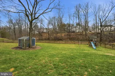 10172 Yorktown Way, Great Falls, VA 22066 - Photo 39