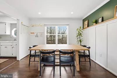 10172 Yorktown Way, Great Falls, VA 22066 - Photo 5