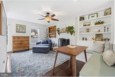 10172 Yorktown Way, Great Falls, VA 22066 - Photo 13