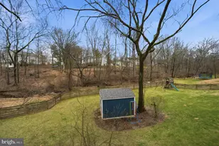 10172 Yorktown Way, Great Falls, VA 22066 - Photo 43