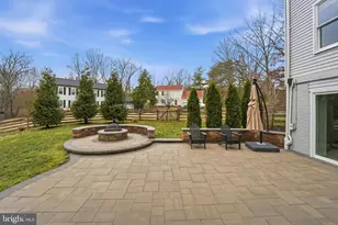 10172 Yorktown Way, Great Falls, VA 22066 - Photo 37