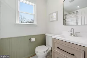 10172 Yorktown Way, Great Falls, VA 22066 - Photo 31