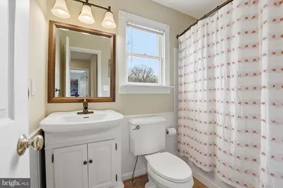 10172 Yorktown Way, Great Falls, VA 22066 - Photo 27