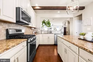 43016 Atoka Manor Terrace, Ashburn, VA 20148 - Photo 9