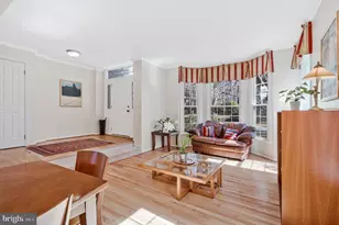 20639 Cutwater Pl, Sterling, VA 20165 - Photo 9