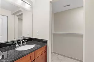 507 Lindsay Ct, Sterling, VA 20164 - Photo 23