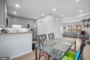 133 N Baylor Dr, Sterling, VA 20164 - Photo 13