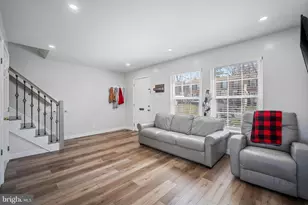 133 N Baylor Dr, Sterling, VA 20164 - Photo 5