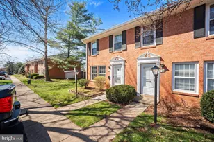 133 N Baylor Dr, Sterling, VA 20164 - Photo 3