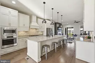 20388 Roslindale Dr, Ashburn, VA 20147 - Photo 11