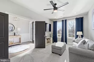 20388 Roslindale Dr, Ashburn, VA 20147 - Photo 7