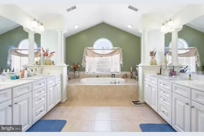 22471 Pine Ridge Court, Ashburn, VA 20148 - Photo 9