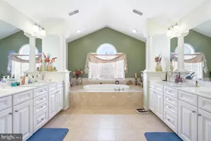 22471 Pine Ridge Ct, Ashburn, VA 20148 - Photo 9