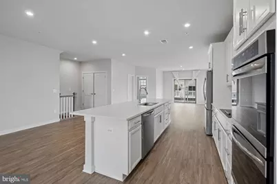 2204 Abboccato Terrace SE, Leesburg, VA 20175 - Photo 13