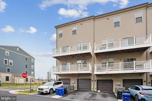 2204 Abboccato Terrace SE, Leesburg, VA 20175 - Photo 5