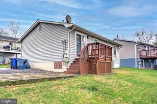 614 York Ln SE, Leesburg, VA 20175 - Photo 5