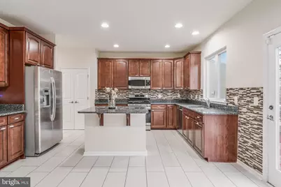 25367 Wakestone Park Terrace, Chantilly, VA 20152 - Photo 13