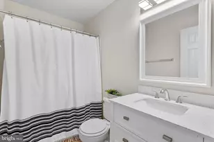 20392 Farmgate Terrace, Ashburn, VA 20147 - Photo 37