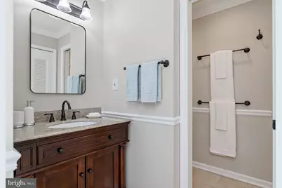 123 S Fox Road, Sterling, VA 20164 - Photo 19