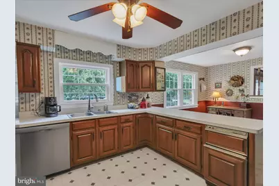 19255 Telegraph Springs Road, Purcellville, VA 20132 - Photo 11
