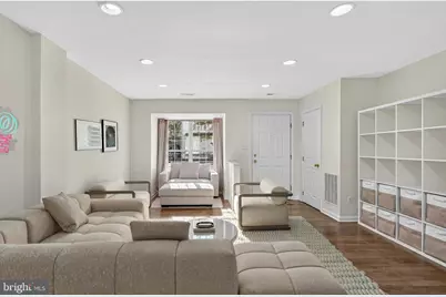 42996 Astell Street, Chantilly, VA 20152 - Photo 9