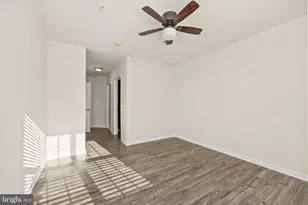 21228 McFadden Square, Sterling, VA 20165 - Photo 25