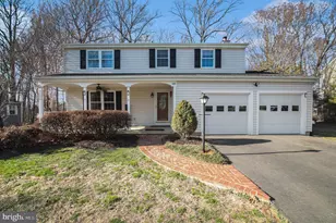 110 Almey Ct, Sterling, VA 20164 - Photo 3