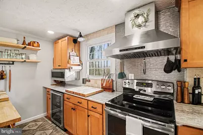 110 Almey Court, Sterling, VA 20164 - Photo 11