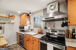 110 Almey Ct, Sterling, VA 20164 - Photo 11