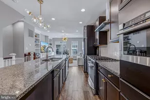 261 Cres Station Terrace SE, Leesburg, VA 20175 - Photo 7