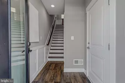 261 Crescent Station Terrace SE, Leesburg, VA 20175 - Photo 3