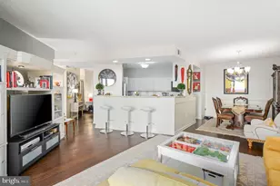 19365 Cypress Ridge Terrace, Leesburg, VA 20176 - Photo 11