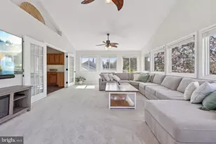 22216 Stablehouse Dr, Sterling, VA 20164 - Photo 23