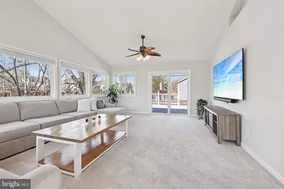 22216 Stablehouse Drive, Sterling, VA 20164 - Photo 21