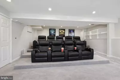 22216 Stablehouse Drive, Sterling, VA 20164 - Photo 35