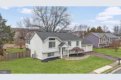 22216 Stablehouse Drive, Sterling, VA 20164 - Photo 5