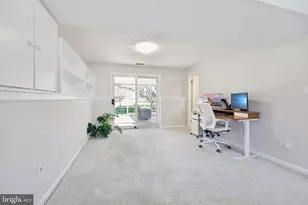 22216 Stablehouse Dr, Sterling, VA 20164 - Photo 41