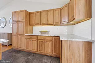 22216 Stablehouse Dr, Sterling, VA 20164 - Photo 19