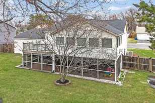 22216 Stablehouse Dr, Sterling, VA 20164 - Photo 57