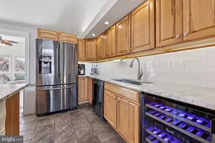 22216 Stablehouse Dr, Sterling, VA 20164 - Photo 17