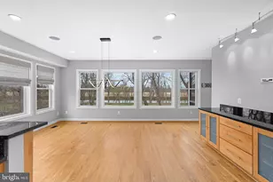 19451 Youngs Cliff Rd, Sterling, VA 20165 - Photo 37